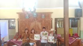 Pelatihan Pembuatan Eco-Enzyme dan Pupuk Organik Cair dari TIM PKM UKDW Yogyakarta